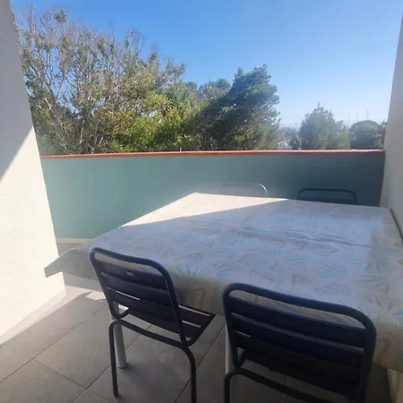 Grand T3 Face Au Port Avec Sa Terrasse , Parking Privatif Saint-Cyprien (Pyrenees-Orientales)