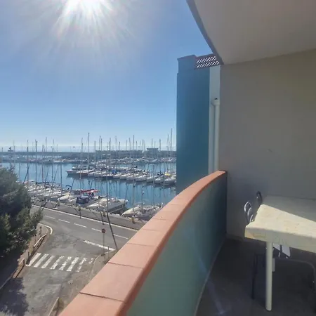 Grand T3 Face Au Port Avec Sa Terrasse , Parking Privatif Saint-Cyprien (Pyrenees-Orientales)